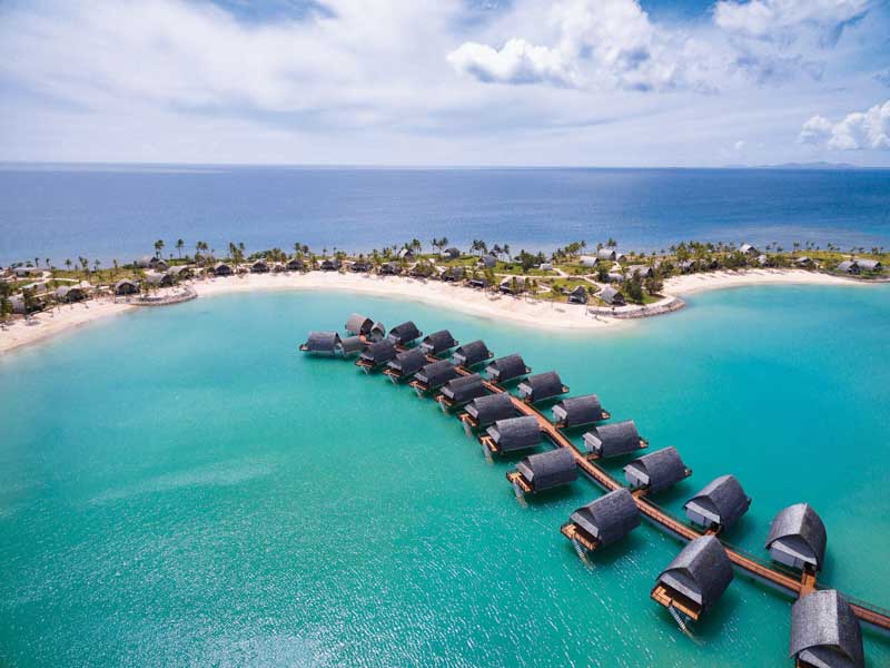 Bahía Momi en Nadi. Fiyi tiene una extensa gama de hoteles en la mayoría de sus islas. 