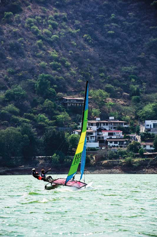 The venues were the Nautical Club San Gaspar del Lago and the Club Náutico Avandaro, in Valle de Bravo, Mexico.
