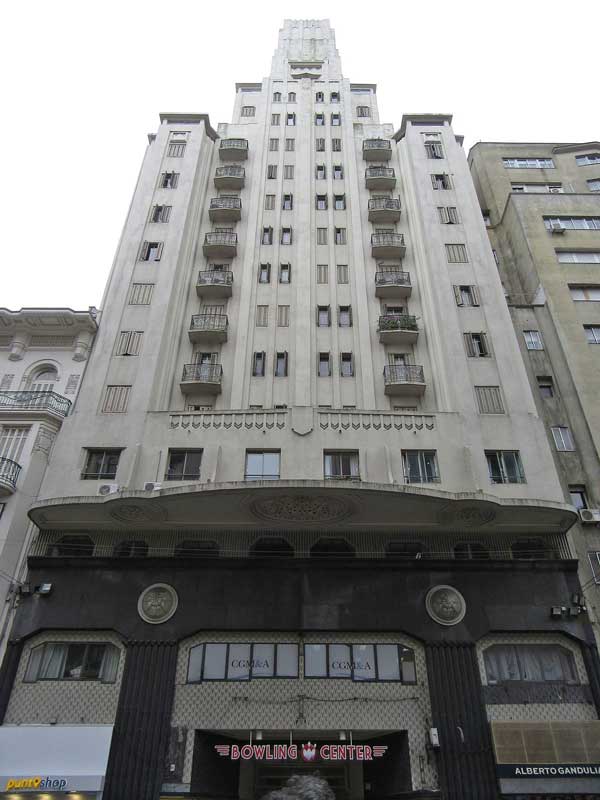 Amura,Palacio Díaz is one of the most emblematic and representative of Art Deco in Montevideo.