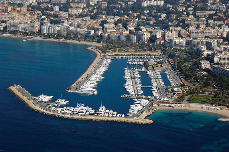 Amura,The Port Pierre Canto has a capacity for 600 boats offering a wide range of services.
 