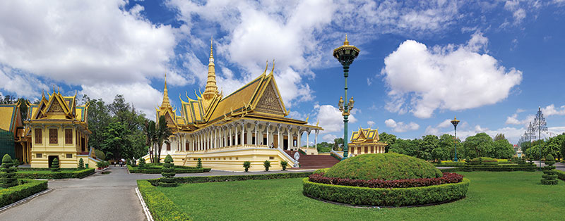 Amura, Camboya, Cambodia, Salón de trono en el Palacio Real. 
