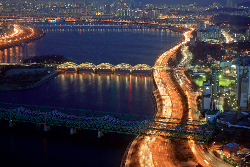 Amura,Corea del Sur,South Korea,Seúl,Busan,Isla Jeju,Villa de Bukchon Hanok, Seúl es la quinta ciudad más poblada del mundo.