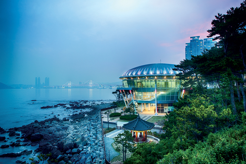 Amura,Corea del Sur,South Korea,Seúl,Busan,Isla Jeju,Villa de Bukchon Hanok, La Casa Nurimaru APEC.