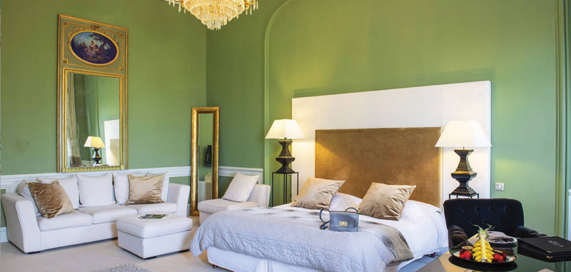 Amura,Agde,AmuraWorld,Amura Yachts,Chateau de Rochegude, The rooms combine the Middle Ages with modernity.