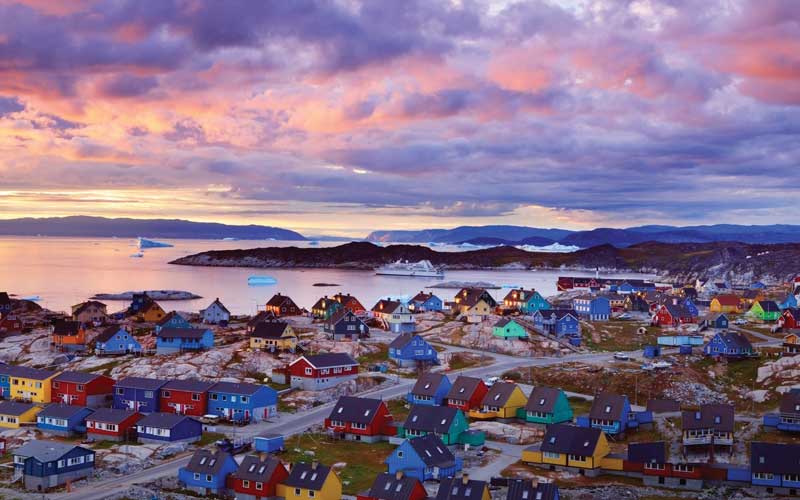Amura,AmuraWorld,AmuraYachts,Groenlandia, El parpadeo de las auroras boreales se puede ver reflejada en la arquitectura del país.