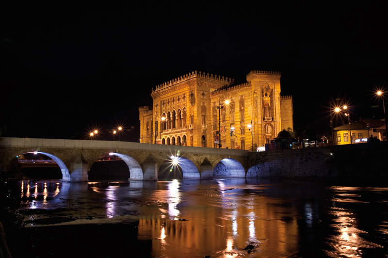 Amura,Amura World,Amura Yachts,Mar Adriático ,Balcanes, Sarajevo City Hall was rebuilt in 2014 after being damaged during the Bosnian War and the Siege of Sarajevo.<br />