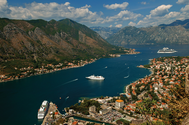 Amura,Amura World,Amura Yachts,Mar Adriático ,Balcanes, Bay of Kotor, Montenegro.