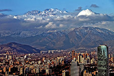 Santiago de Chile, The city below the Andes - Patrick Monney/ Alfonso López Collada